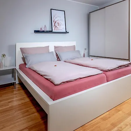 In With Wifi Apartment