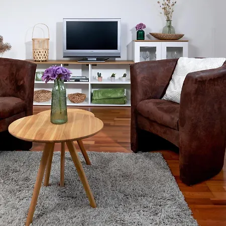 Apartment In With Wifi *
